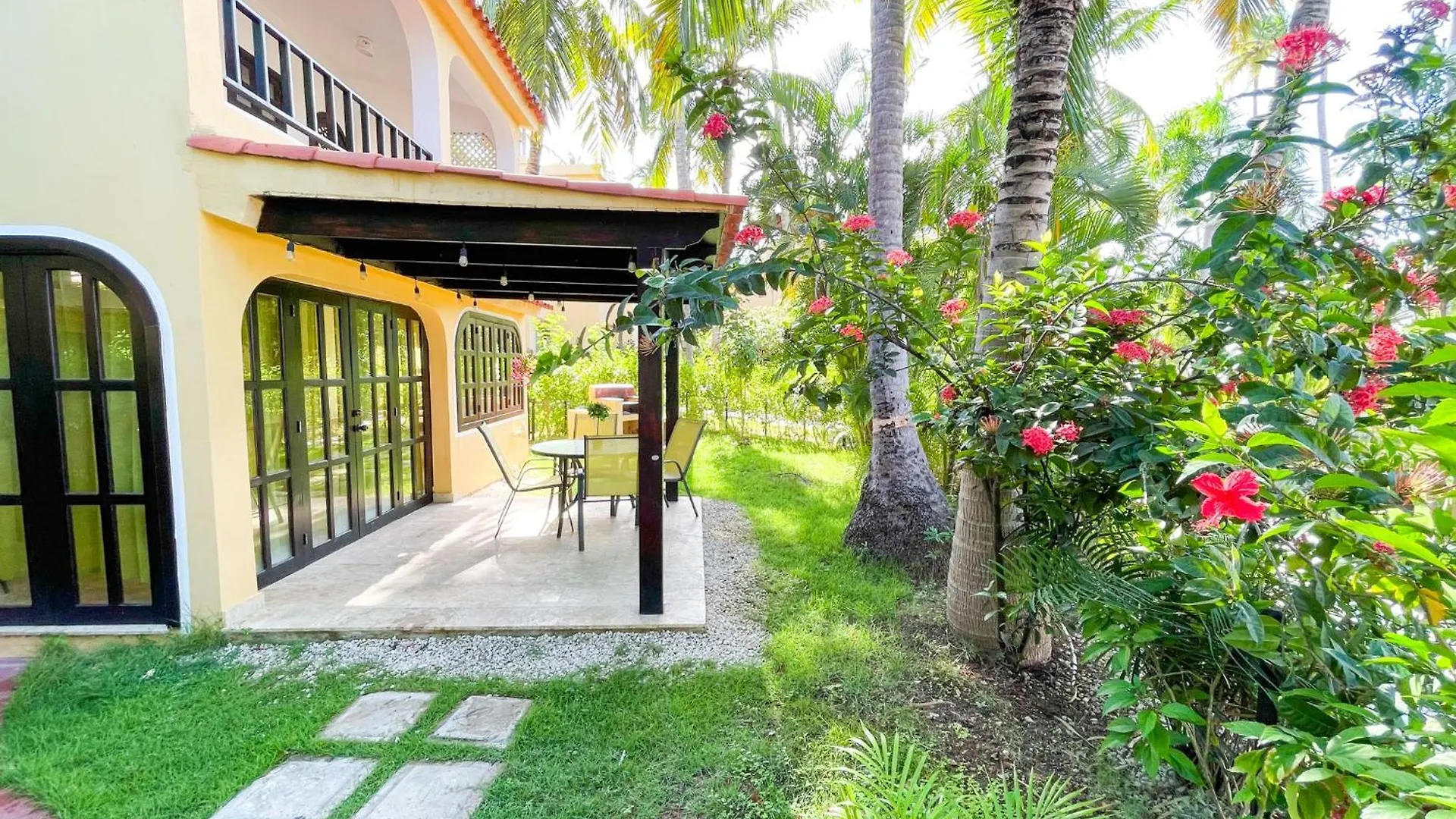 Tropical Suites Villas And Homes - Beach Club, Spa, Restaurants - Playa Los Corales Punta Cana Hotel