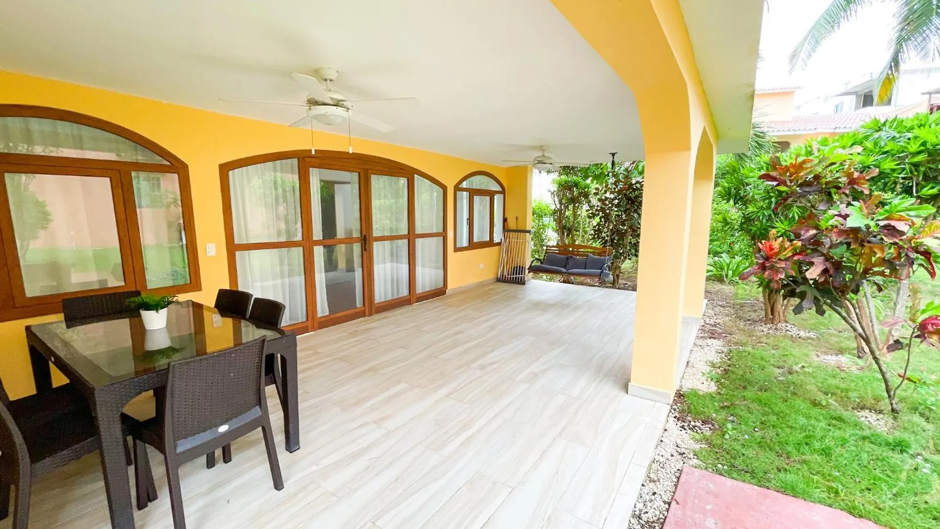 酒店 Tropical Suites Villas And Homes - Beach Club, Spa, Restaurants - Playa Los Corales 蓬塔卡纳