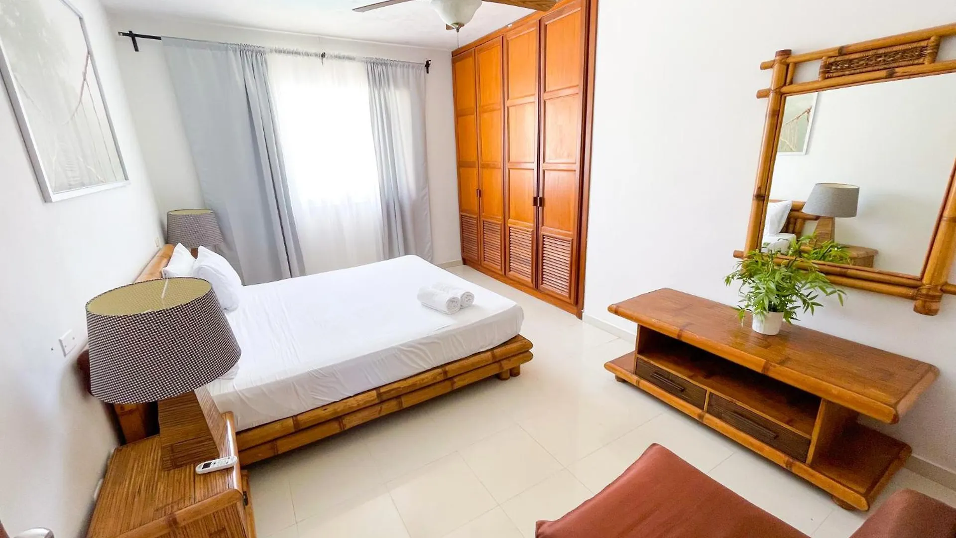酒店 Tropical Suites Villas And Homes - Beach Club, Spa, Restaurants - Playa Los Corales 蓬塔卡纳