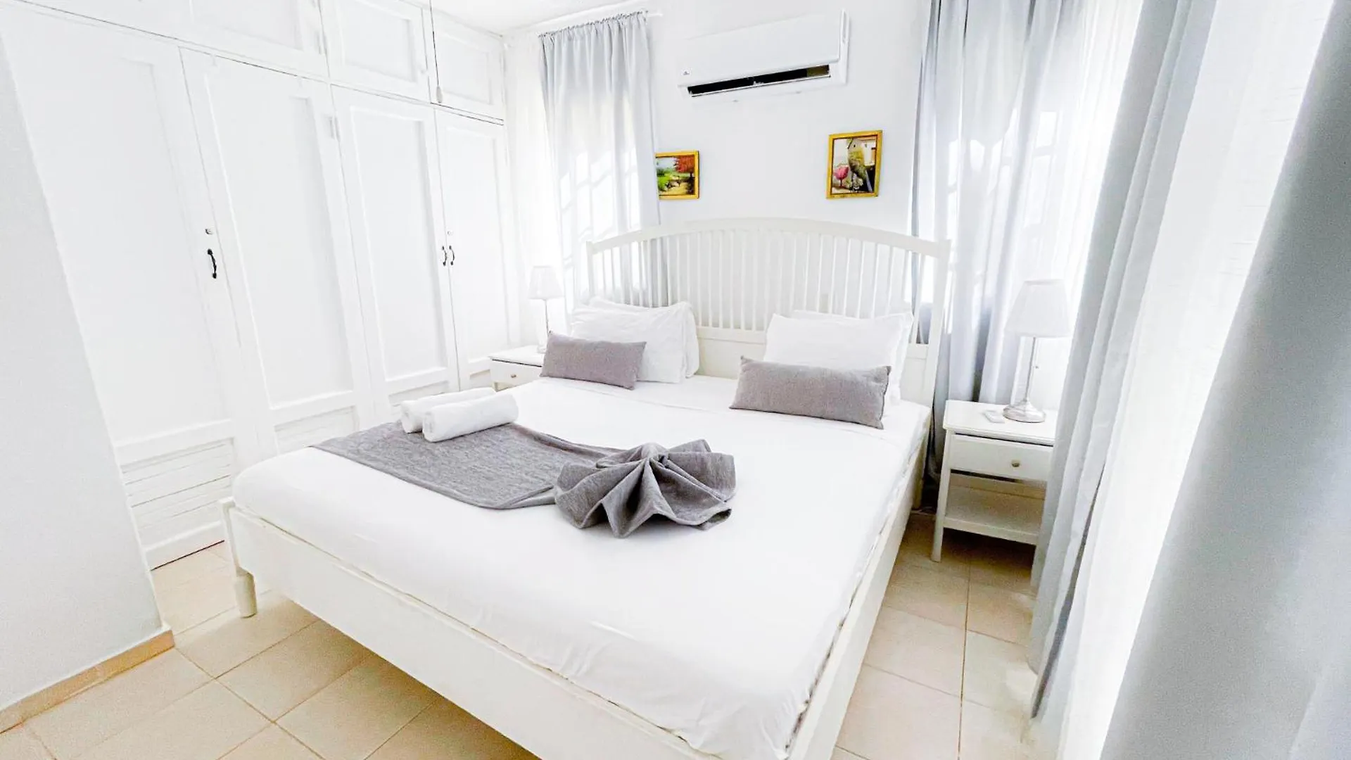 Tropical Suites Villas And Homes - Beach Club, Spa, Restaurants - Playa Los Corales 푼타 카나 호텔