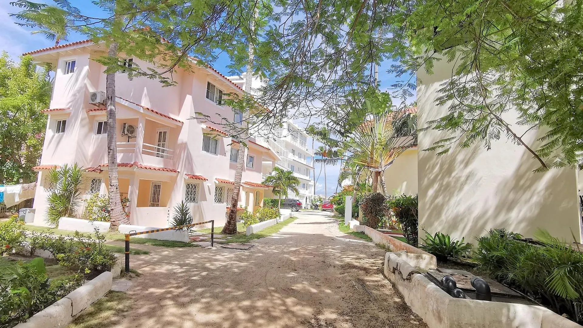 酒店 Tropical Suites Villas And Homes - Beach Club, Spa, Restaurants - Playa Los Corales 蓬塔卡纳