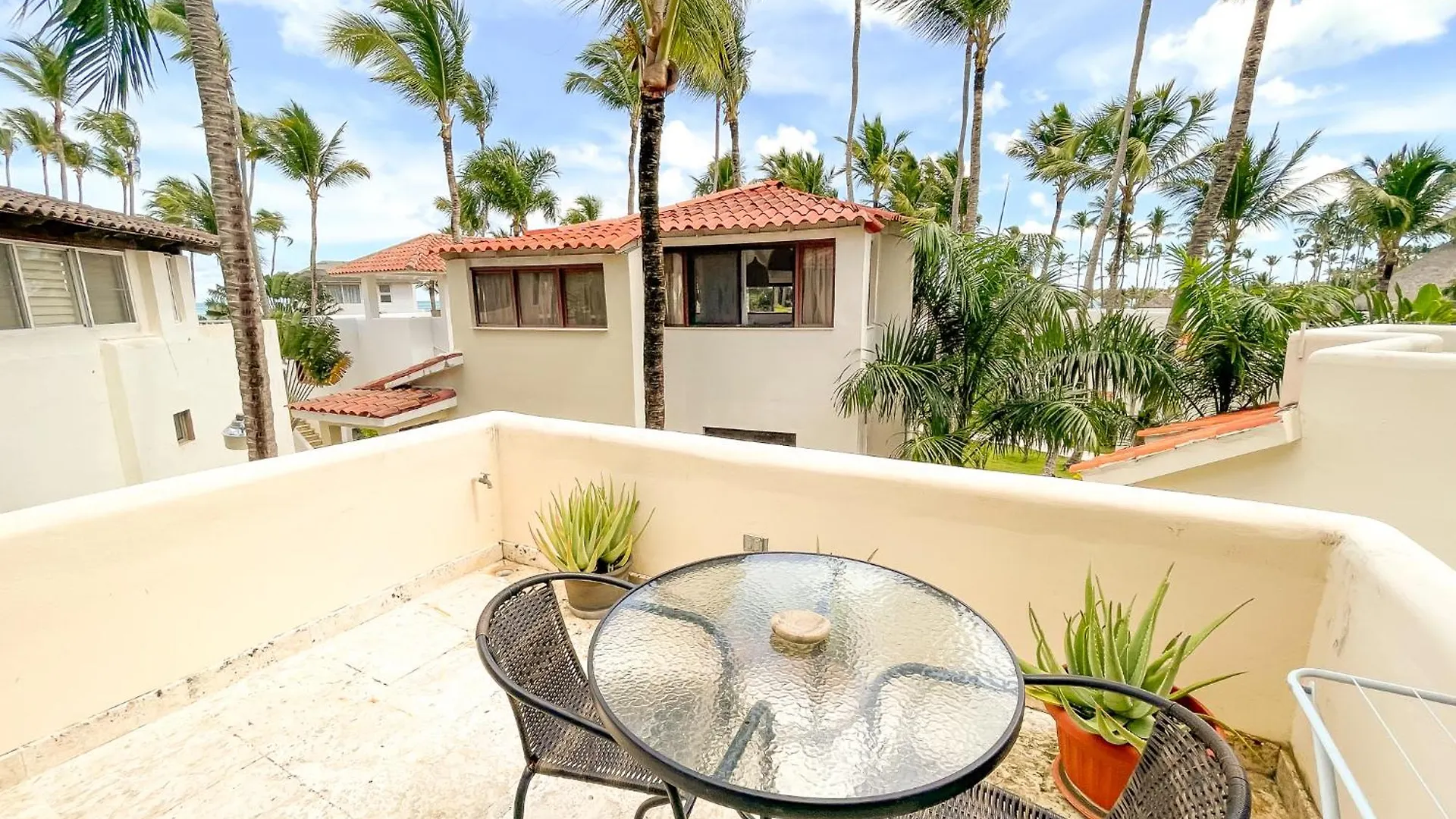 Tropical Suites Villas And Homes - Beach Club, Spa, Restaurants - Playa Los Corales Punta Cana
