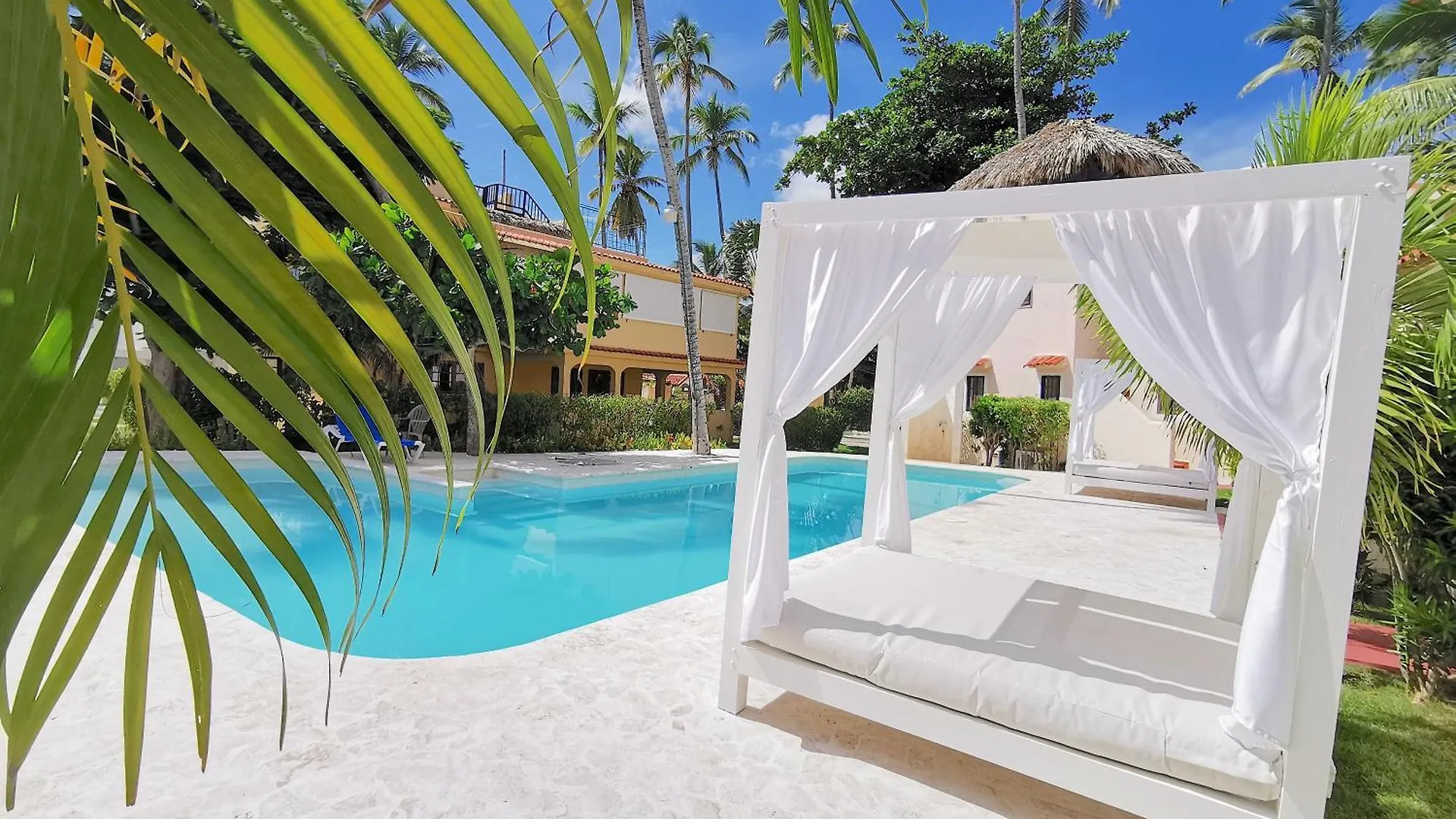 Tropical Suites Villas And Homes - Beach Club, Spa, Restaurants - Playa Los Corales location